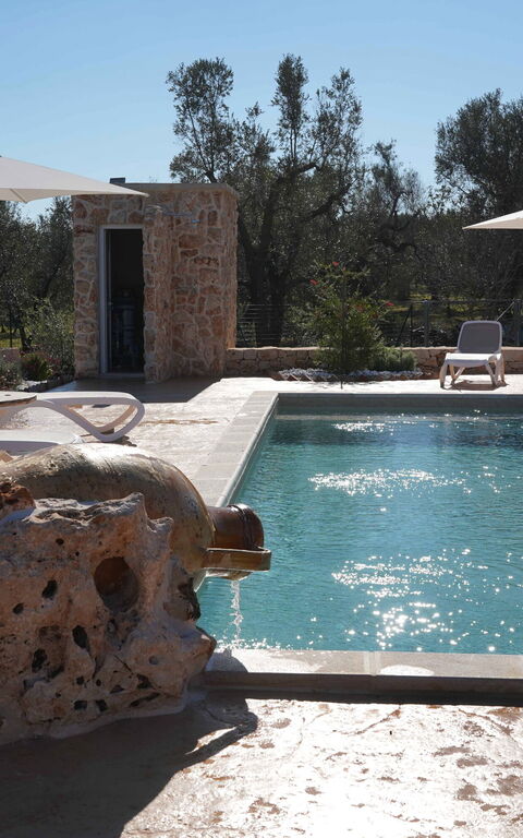 Trullo Samanta: Building Exterior, Outdoor, Pool