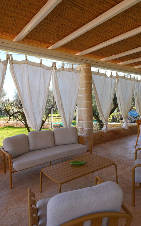 Trullo Samanta: Balcony / Terrace / Patio, Building Exterior, Outdoor