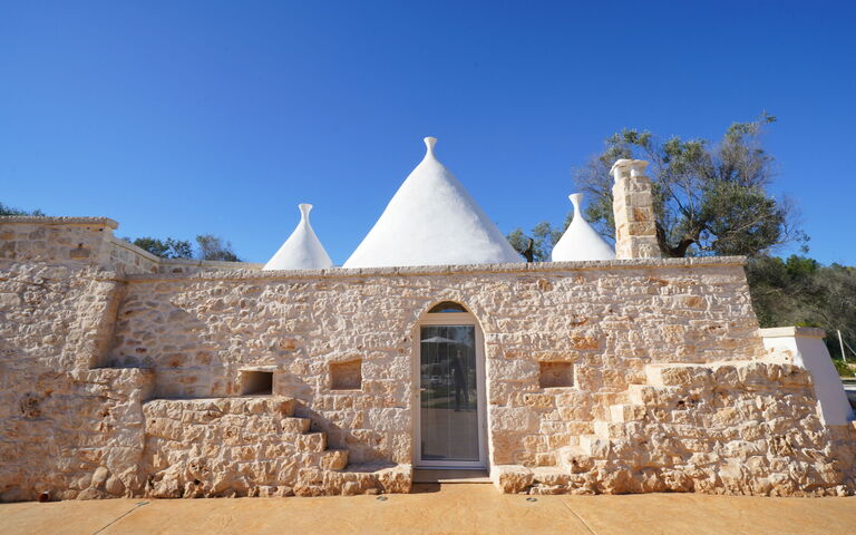 Trullo Samanta: Building Exterior, Outdoor
