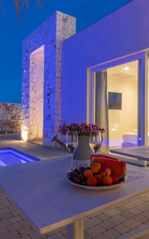 Villa Regina Sul Mare: Building Exterior, Outdoor, Pool