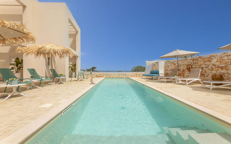 Villa Regina Sul Mare: Building Exterior, Outdoor, Pool