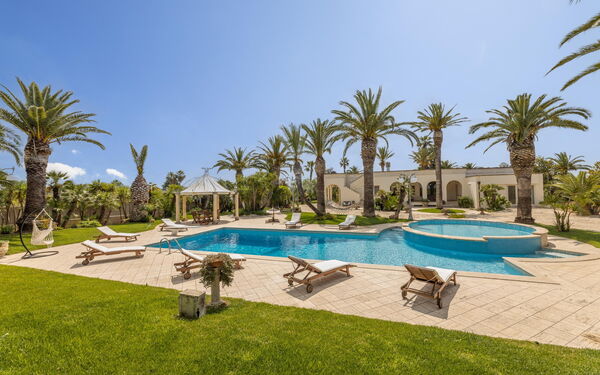 Villa Oasi Di Pace: Building Exterior, Garden, Outdoor, Pool