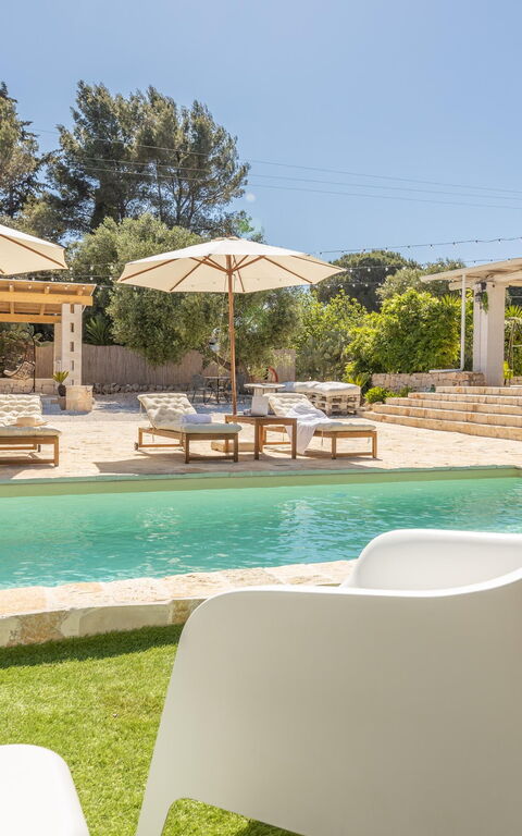 Villa Lampu Di Luce: Building Exterior, Garden, Outdoor, Pool