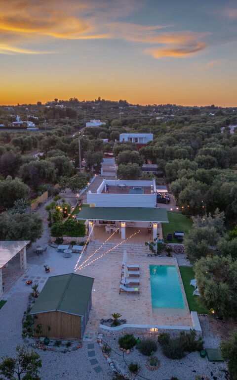 Villa Lampu Di Luce: Pool, Scenic View