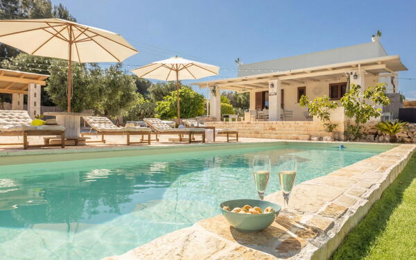 Villa Lampu di Luce: Outdoor, Pool