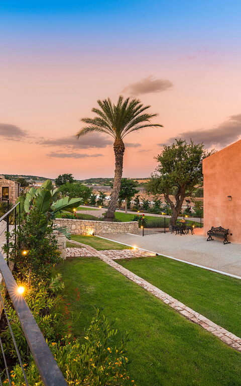 Dimora Spinazzella: Building Exterior, Garden, Outdoor, Pool