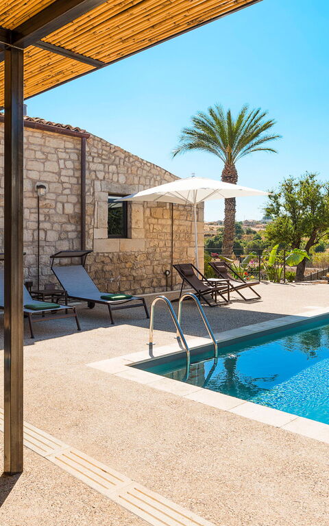 Dimora Spinazzella: Building Exterior, Outdoor, Pool