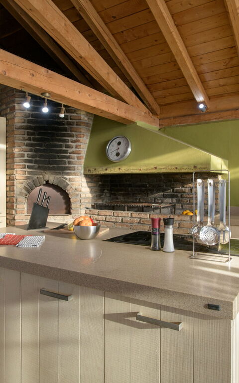 Villa Irida: Dining Room, Kitchen, Living Room