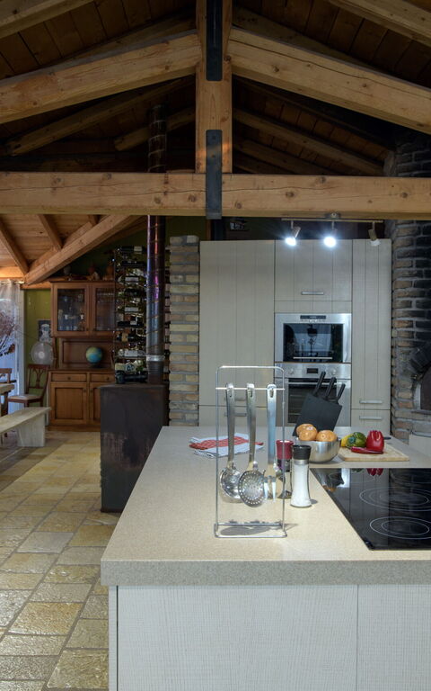Villa Irida: Dining Room, Kitchen, Living Room
