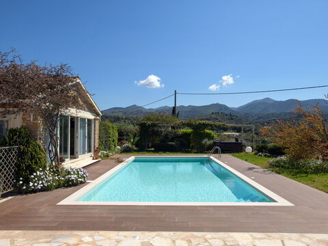 Villa Irida