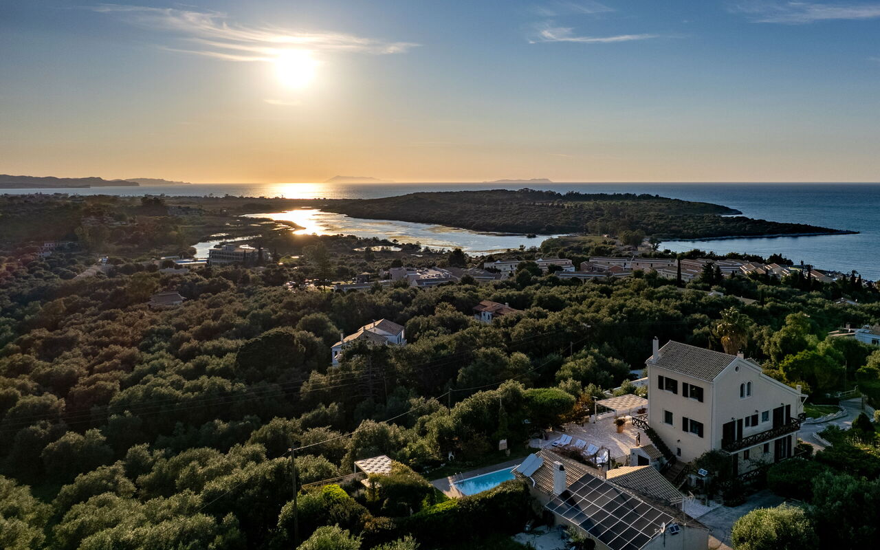 Villa Irida: Outdoor, Scenic View