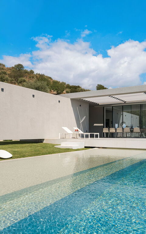 Villa Calypso: Building Exterior, Outdoor, Pool