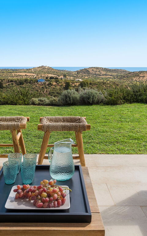 Villa Petite Afrique: Building Exterior, Garden, Outdoor