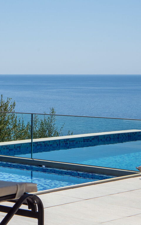 Villa Alkyoni: Pool, Scenic View