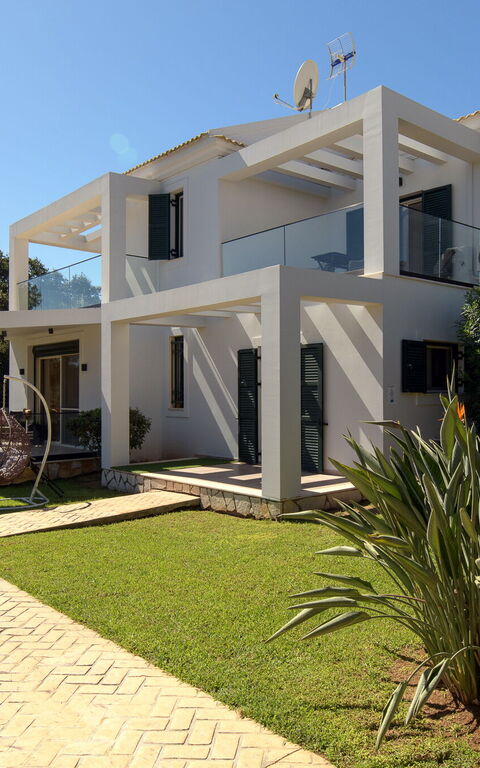 Villa Carreta: Building Exterior, Garden, Outdoor