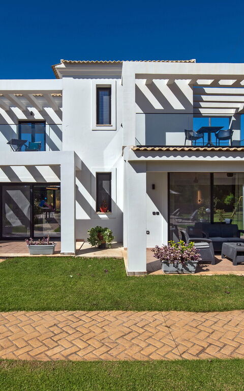 Villa Melitti: Building Exterior, Garden, Outdoor