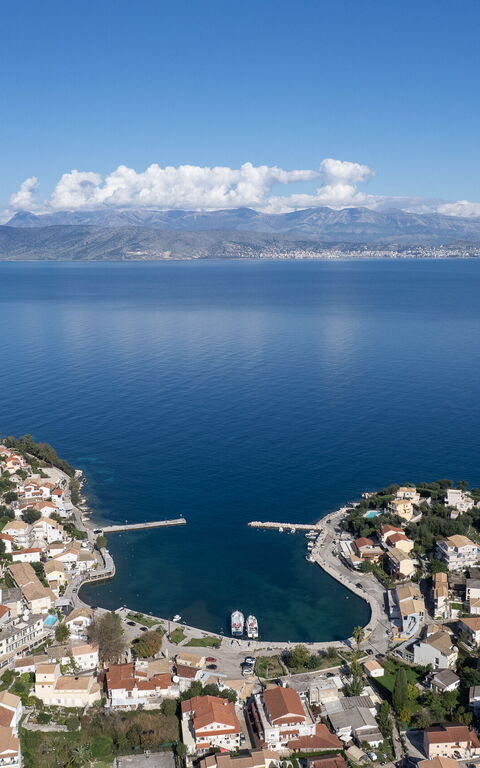 Doctor'S House: Scenic View