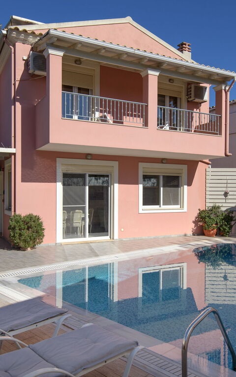 Doctor'S House: Building Exterior, Outdoor, Pool