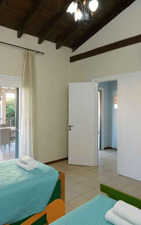 Doctor'S House: Bedroom