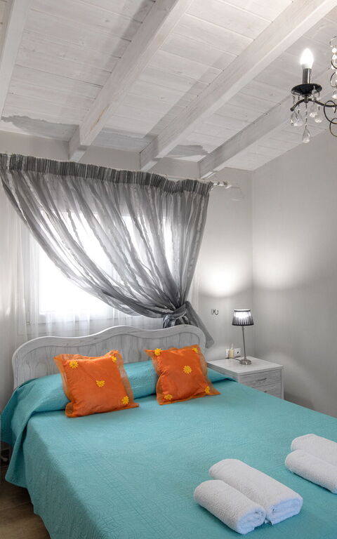 Doctor'S House: Bedroom