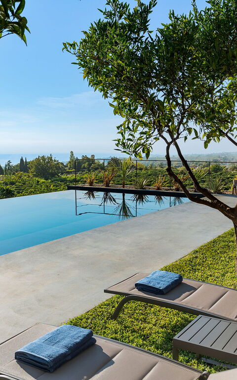 Villa Agrume: Building Exterior, Garden, Outdoor