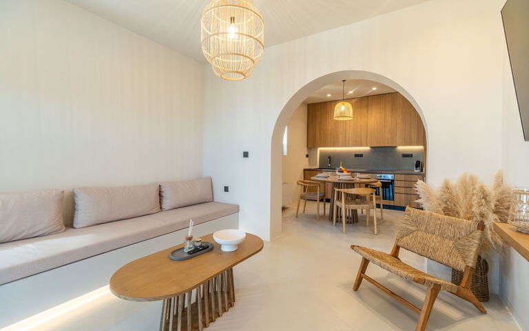 Lofos Horizon Villa: Living Room