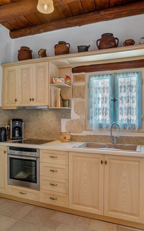 Villa Cava: Dining Room, Kitchen