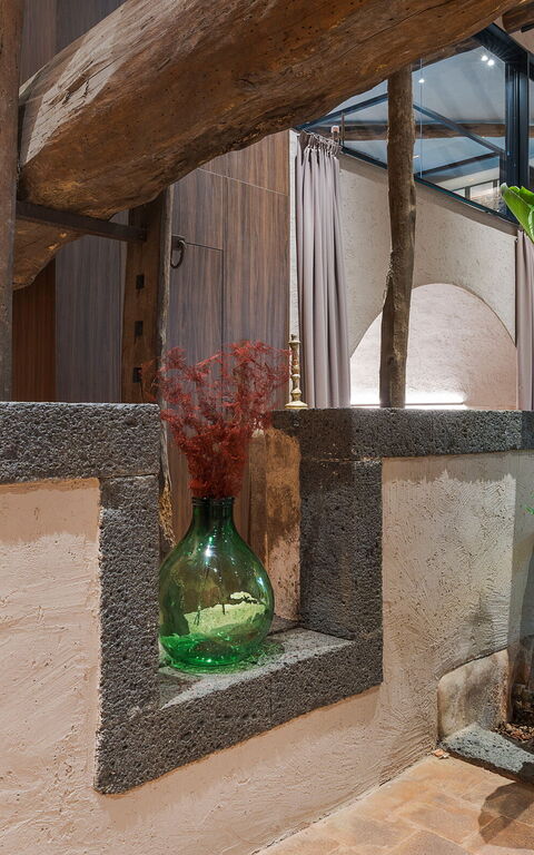 Muna Retreat: Other Room, Room Detail