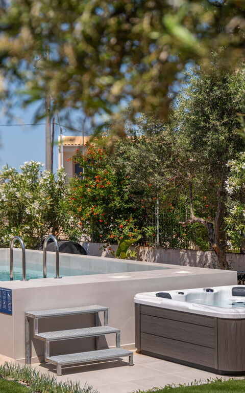 Magnolia: Garden, Hot Tub, Outdoor, Pool