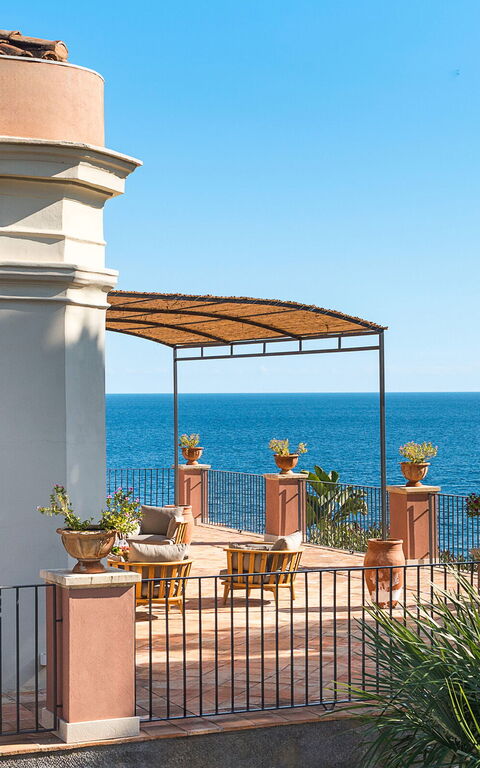 Villa Continella: Balcony / Terrace / Patio, Building Exterior, Outdoor, Scenic View