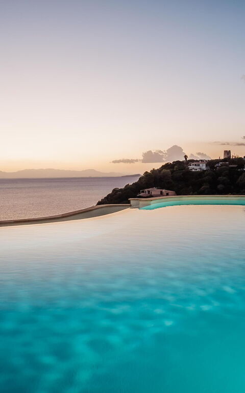 Villa Atlantide: Pool, Scenic View