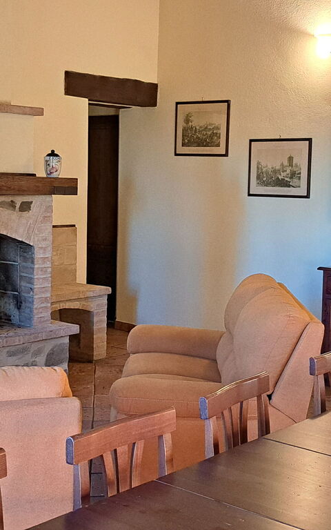 Podere Peteglia: Dining Room, Living Room