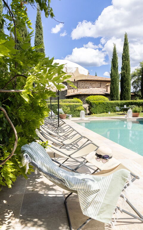 Podere Peteglia: Building Exterior, Outdoor, Pool