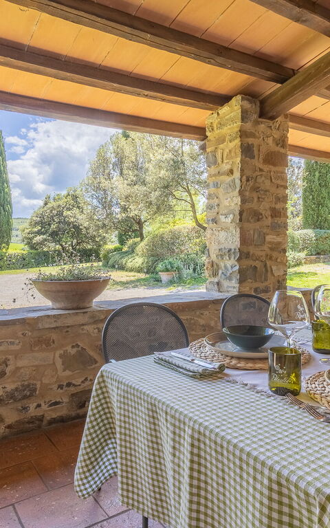 Podere Peteglia: Balcony / Terrace / Patio, Building Exterior, Outdoor
