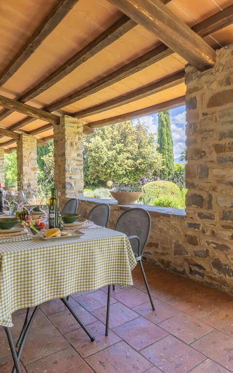Podere Peteglia: Balcony / Terrace / Patio, Building Exterior, Outdoor