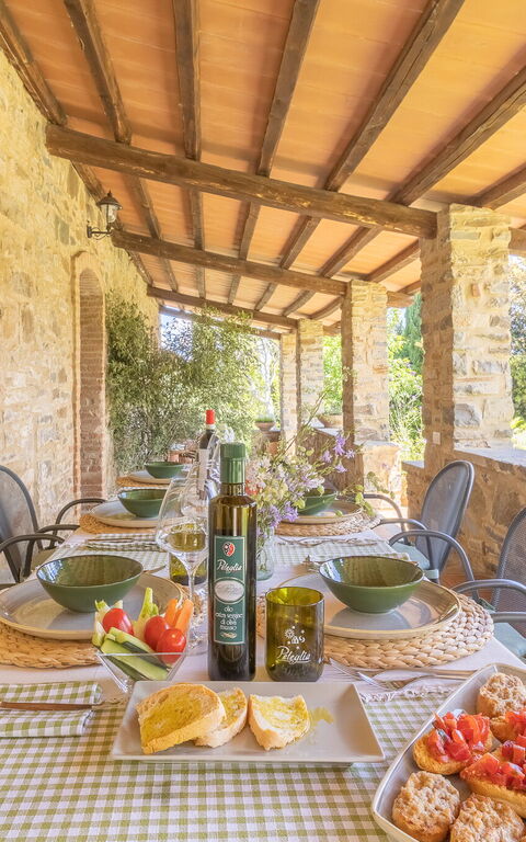 Podere Peteglia: Balcony / Terrace / Patio, Building Exterior, Outdoor