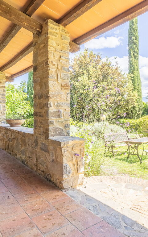 Podere Peteglia: Balcony / Terrace / Patio, Building Exterior, Outdoor
