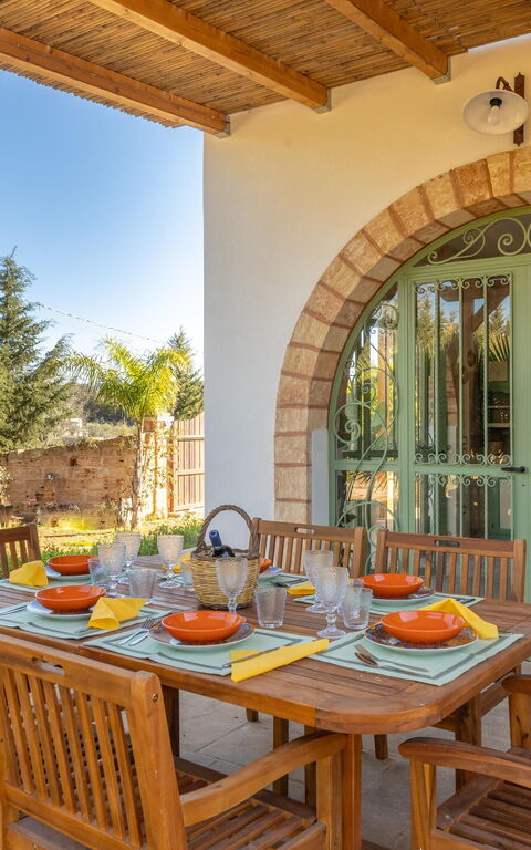 Villa Renedda: Balcony / Terrace / Patio, Building Exterior, Outdoor