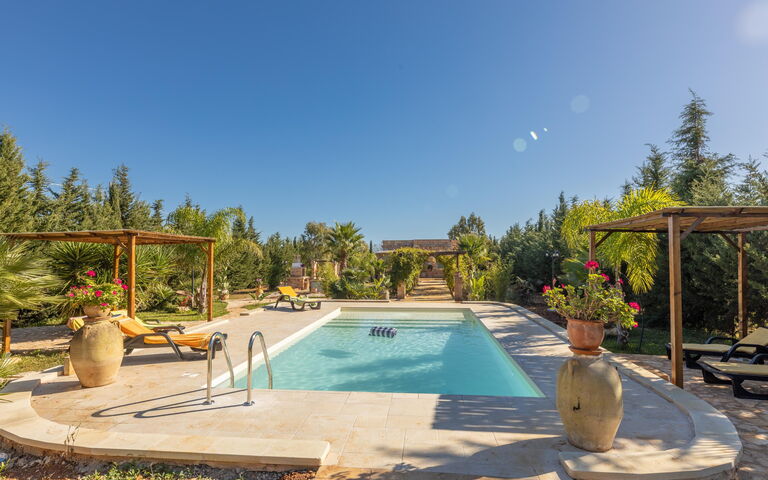 Villa Renedda: Building Exterior, Outdoor, Pool