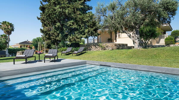 Villa Profumo D'Oriente: Building Exterior, Garden, Outdoor, Pool