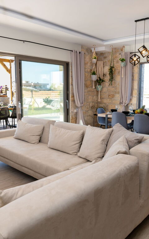 Villa Olympia: Living Room