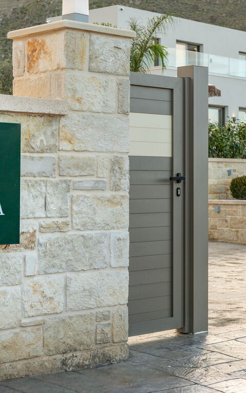 Villa Vasilissa: Main Entrance