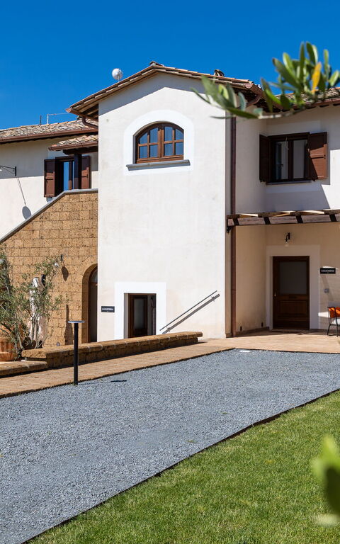 Tenuta Poggio Guiano: Building Exterior, Garden, Outdoor