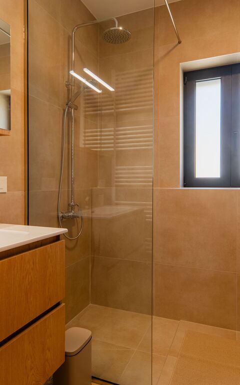 Villa Pi: Bathroom