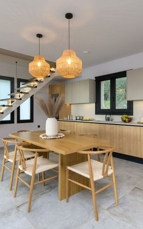 Villa Elais: Dining Room, Kitchen