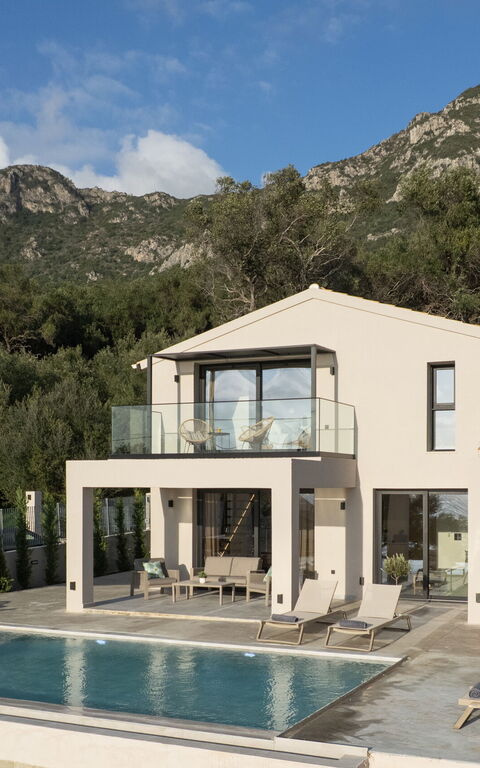 Villa Elais: Outdoor, Pool