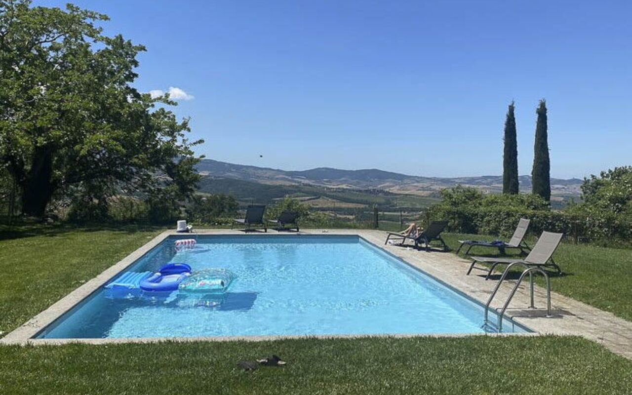 Podere i Prati: Building Exterior, Outdoor, Pool