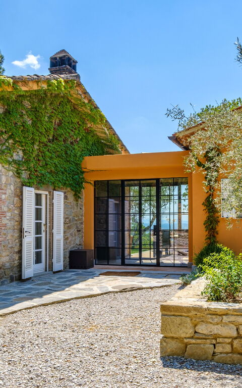 Villa Roseto: Building Exterior, Outdoor