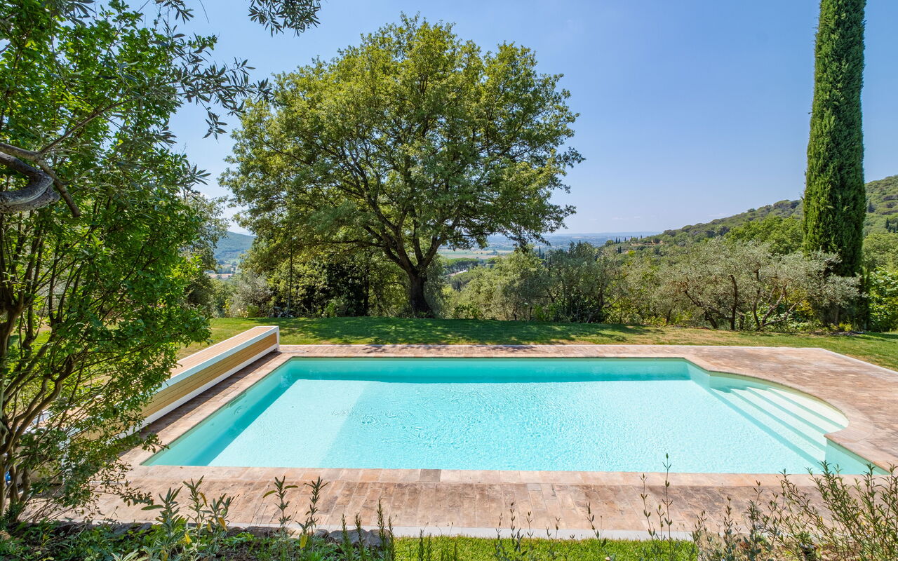 Villa Roseto: Building Exterior, Outdoor, Pool