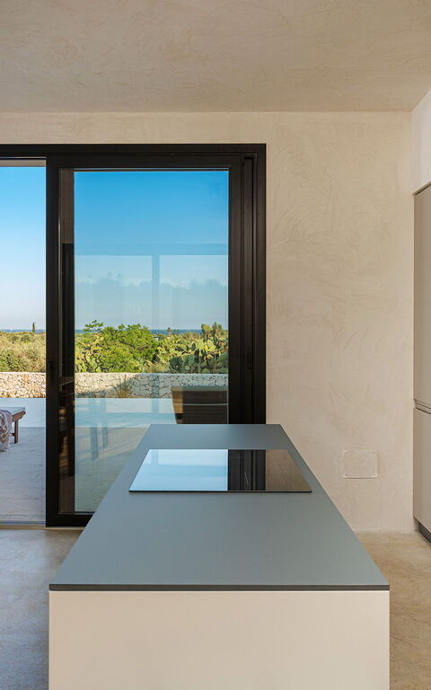 Eos Villa: Kitchen
